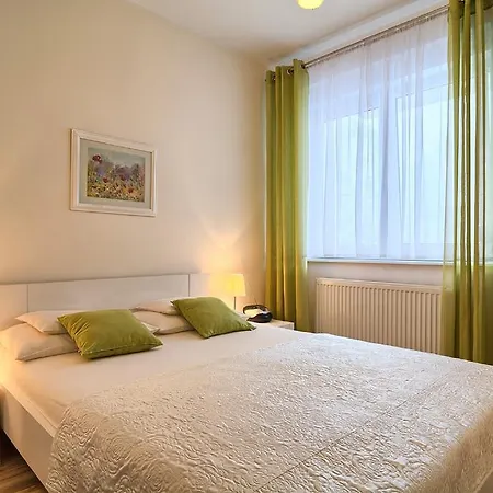 Amika Apartmán *