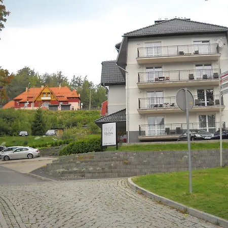 アパート Amika シクラルスカ・ポレンバ