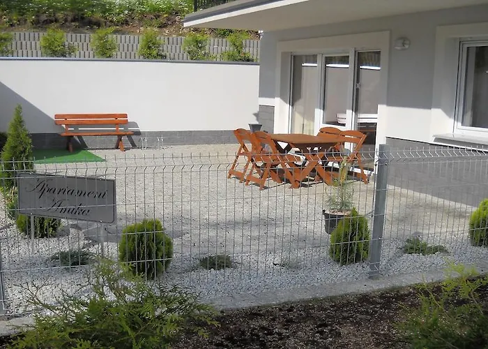 アパート Amika シクラルスカ・ポレンバ